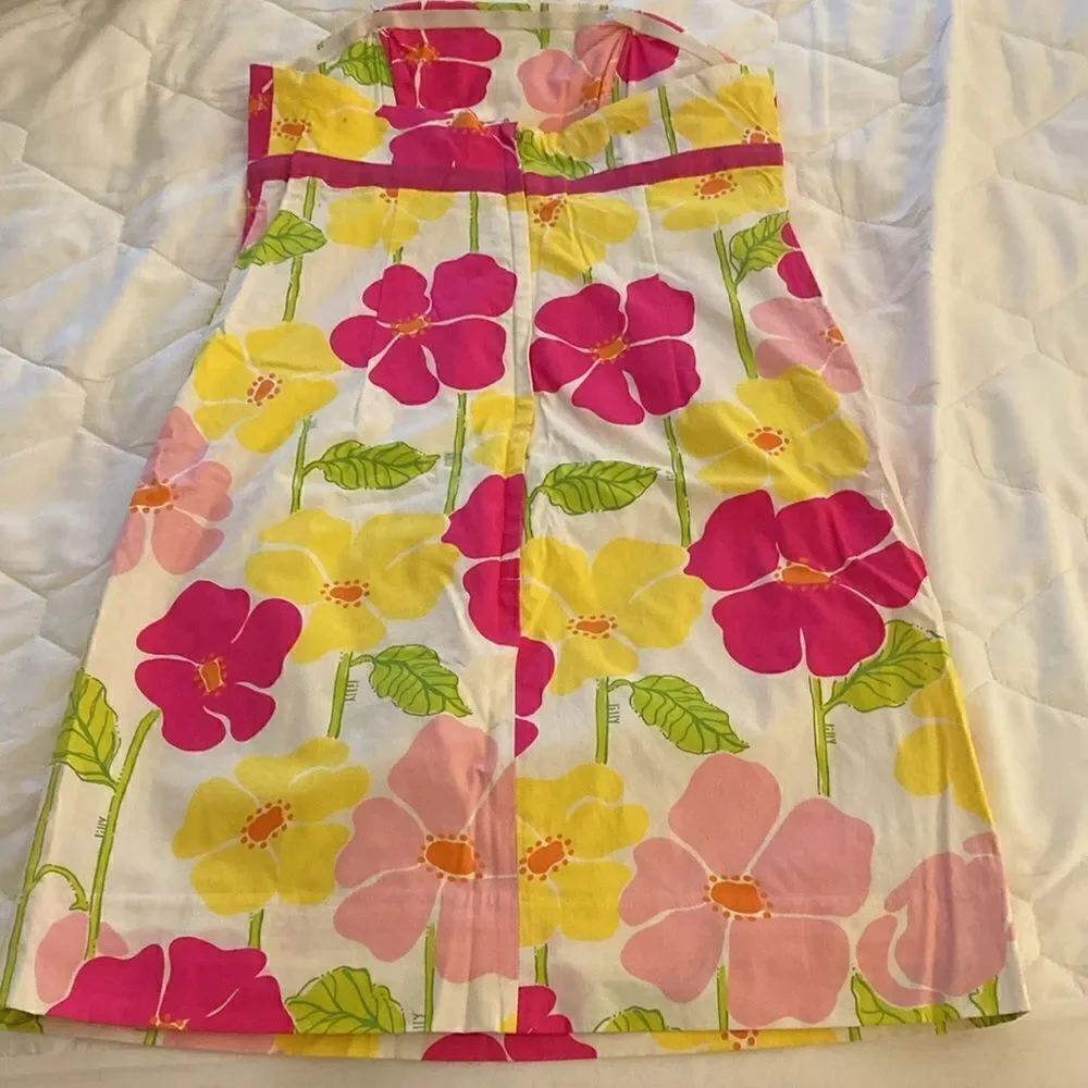 Lily Pulitzer Strapless Dress in Pink/Yellow/Green Floral Print. Size 2. - Picture 4 of 9